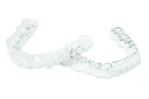 カスタムメイド型マウスピース矯正装置